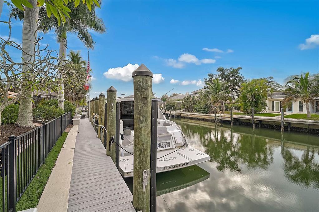 For Sale: $2,690,000 (3 beds, 2 baths, 2238 Square Feet)