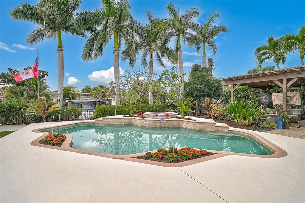 For Sale: $2,690,000 (3 beds, 2 baths, 2238 Square Feet)