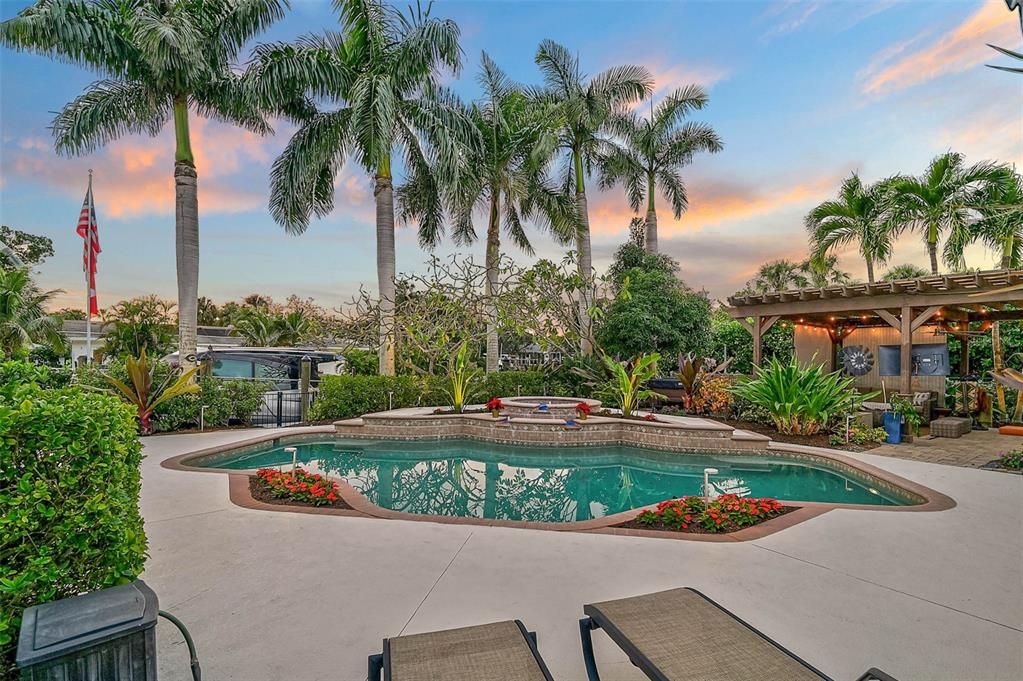 For Sale: $2,690,000 (3 beds, 2 baths, 2238 Square Feet)