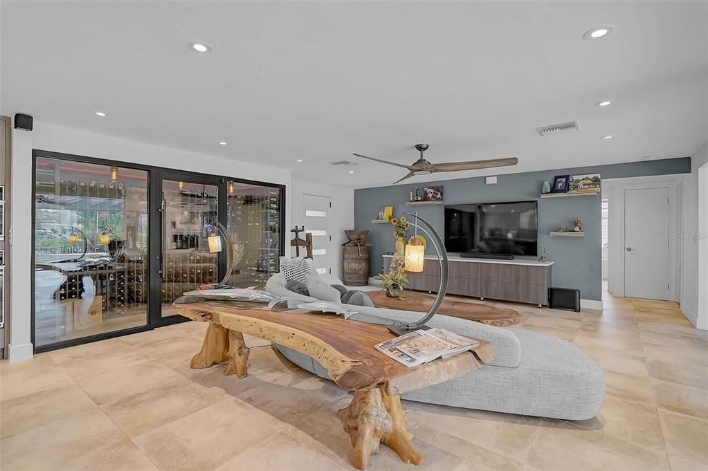 For Sale: $2,690,000 (3 beds, 2 baths, 2238 Square Feet)