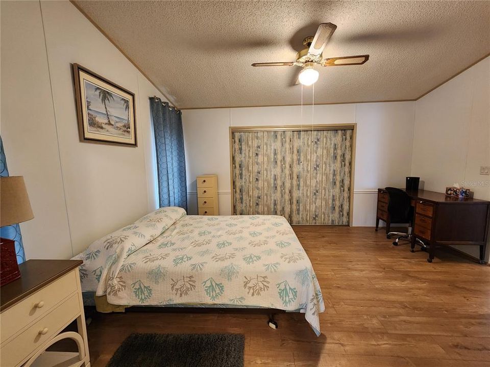 待售: $159,000 (2 贝兹, 2 浴室, 1056 平方英尺)