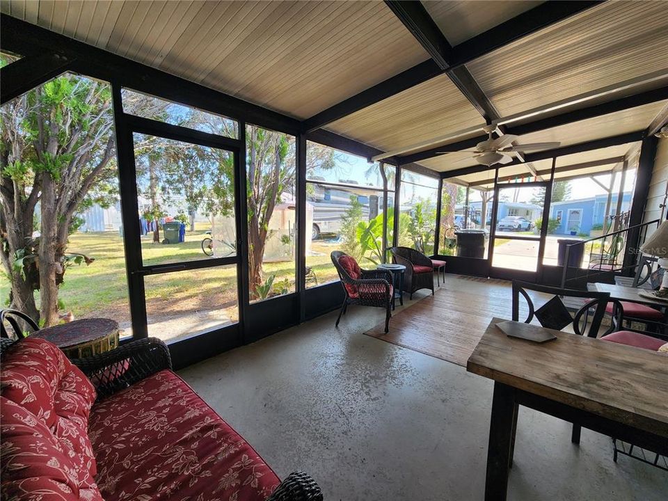 待售: $159,000 (2 贝兹, 2 浴室, 1056 平方英尺)