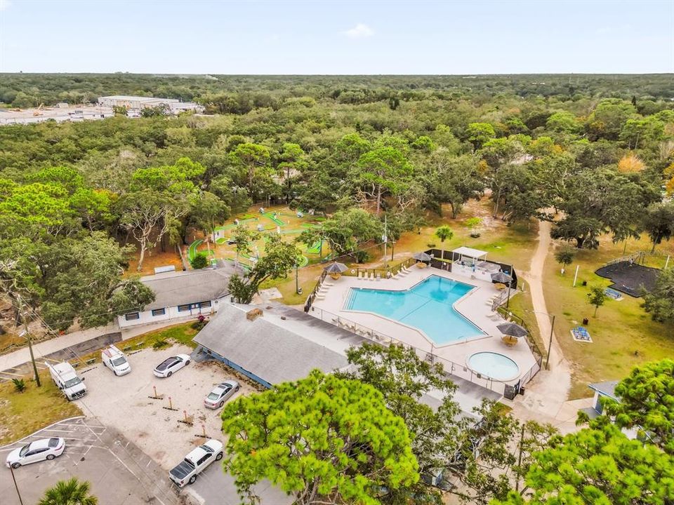 待售: $73,000 (2 贝兹, 1 浴室, 702 平方英尺)