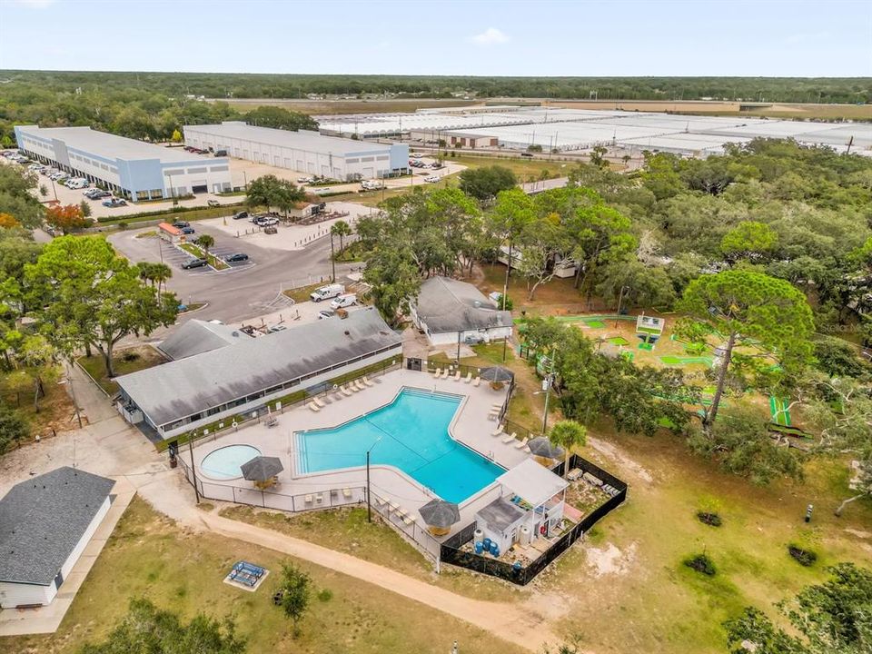 待售: $73,000 (2 贝兹, 1 浴室, 702 平方英尺)