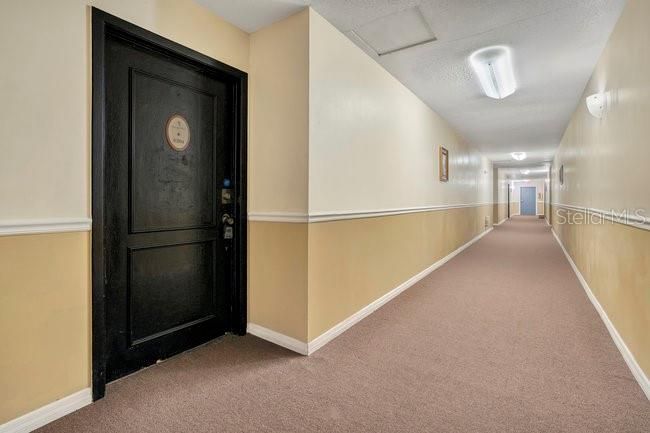 待售: $129,900 (2 贝兹, 1 浴室, 881 平方英尺)