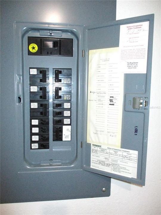 待售: $225,000 (2 贝兹, 2 浴室, 2026 平方英尺)