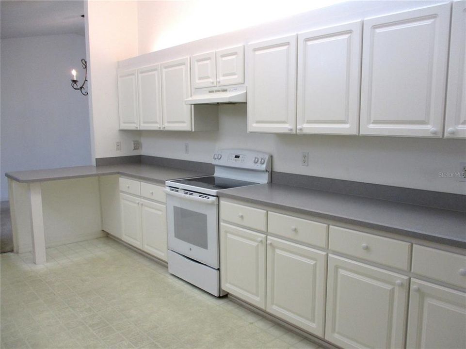 待售: $225,000 (2 贝兹, 2 浴室, 2026 平方英尺)