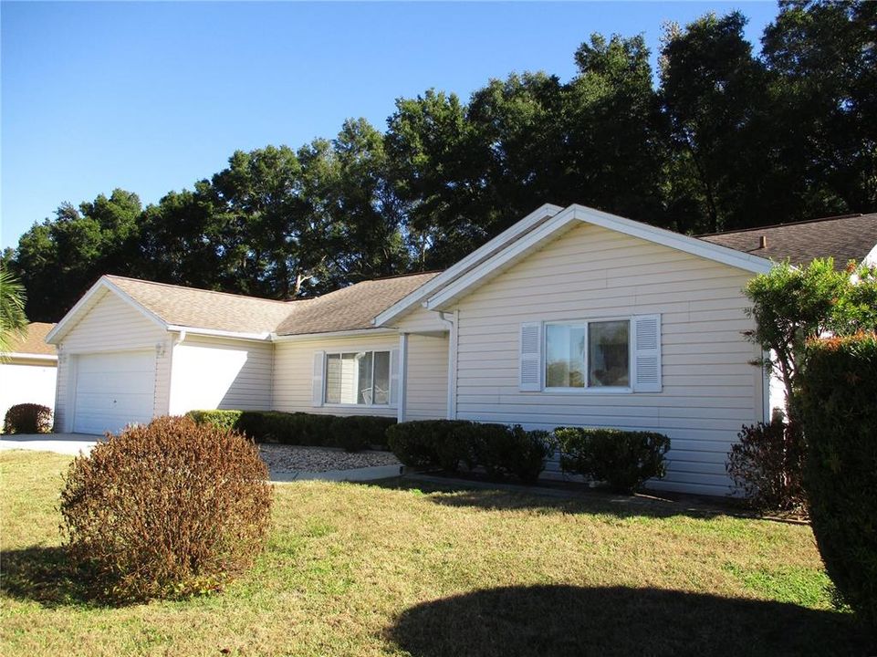 待售: $225,000 (2 贝兹, 2 浴室, 2026 平方英尺)