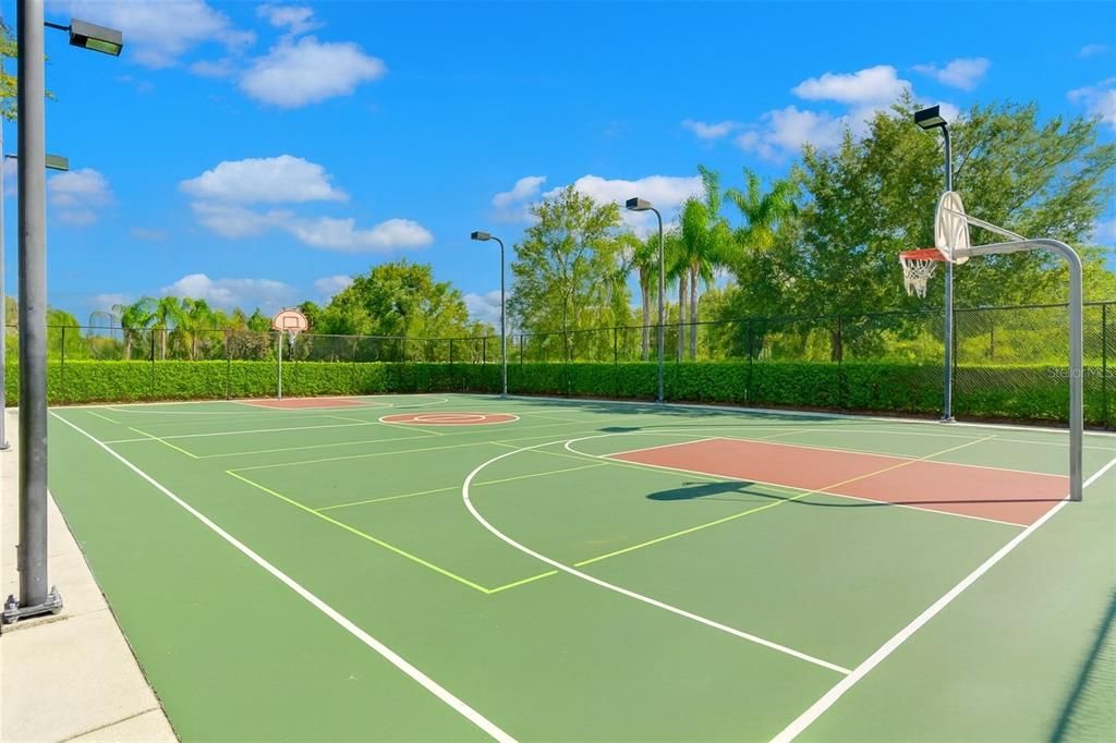 En Renta: $3,300 (4 camas, 3 baños, 3000 Pies cuadrados)