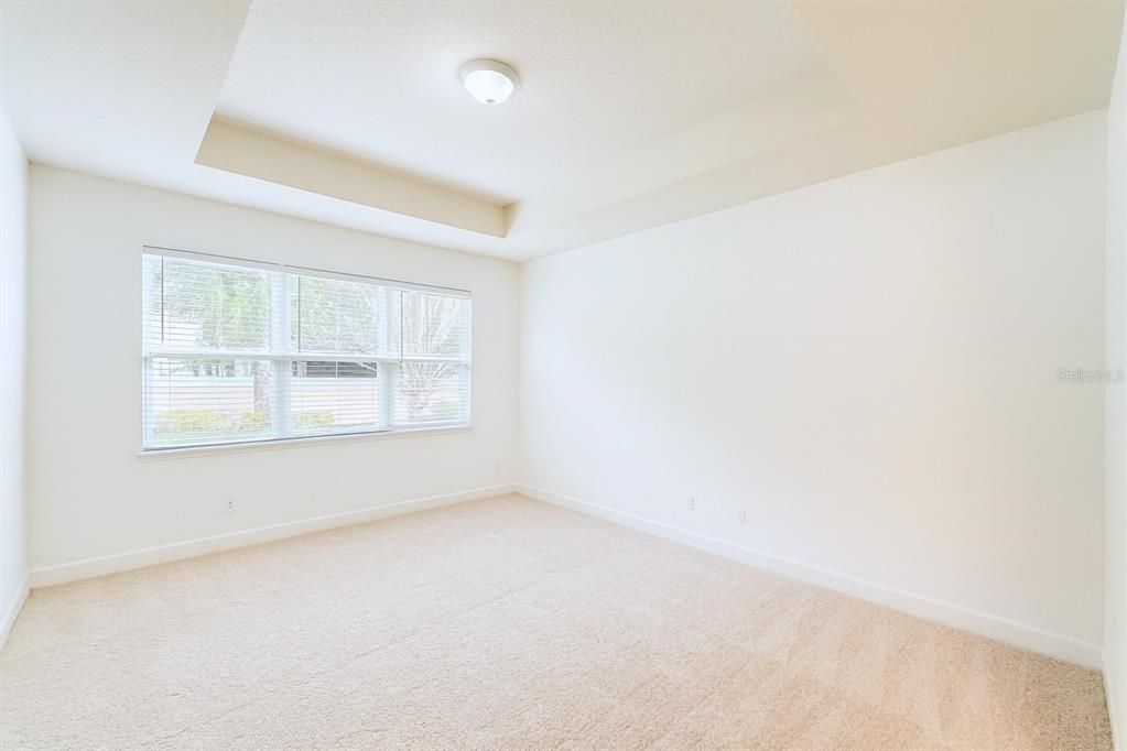 En Renta: $3,300 (4 camas, 3 baños, 3000 Pies cuadrados)