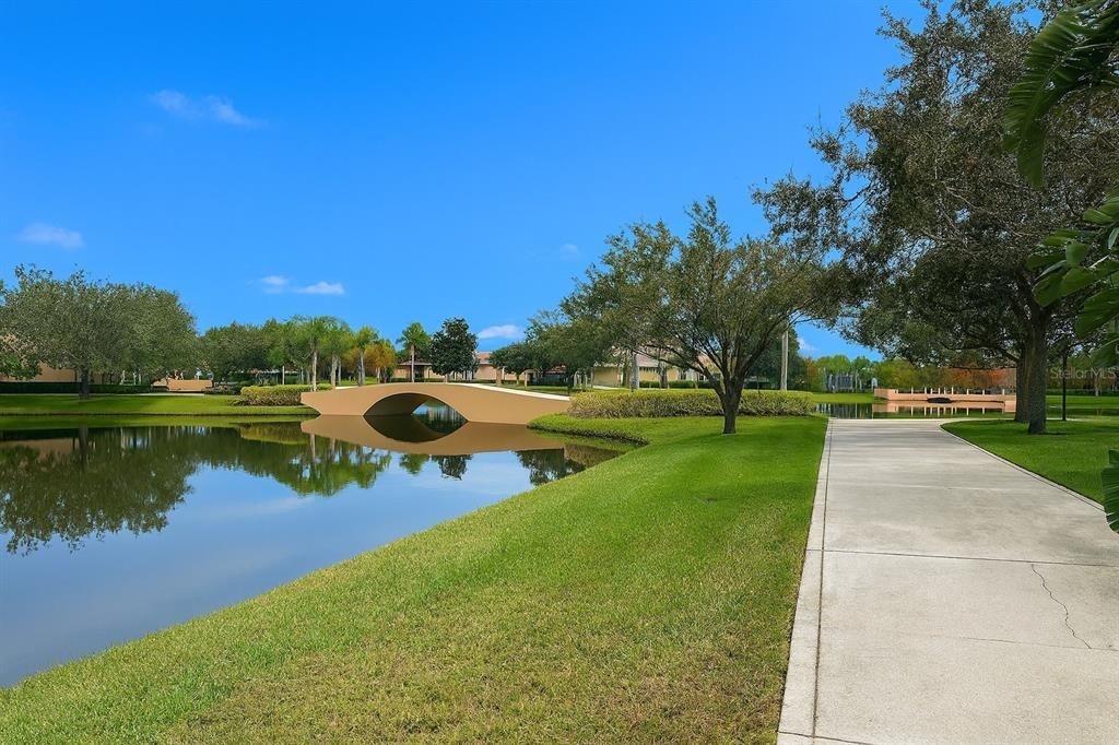 En Renta: $3,300 (4 camas, 3 baños, 3000 Pies cuadrados)