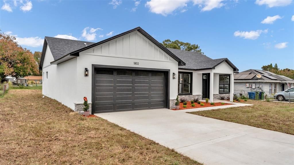 En Venta: $335,000 (3 camas, 2 baños, 1632 Pies cuadrados)