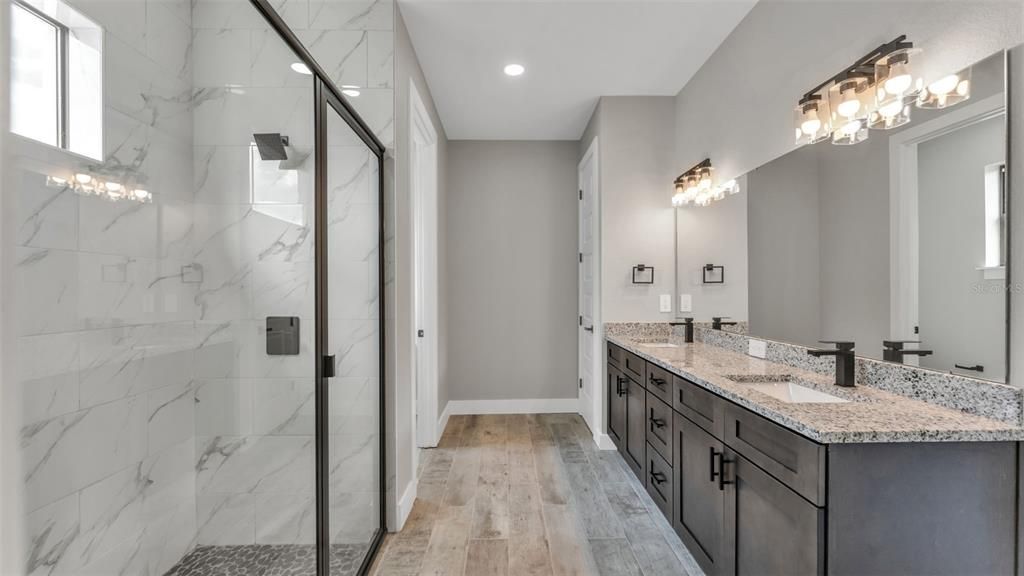 En Venta: $335,000 (3 camas, 2 baños, 1632 Pies cuadrados)