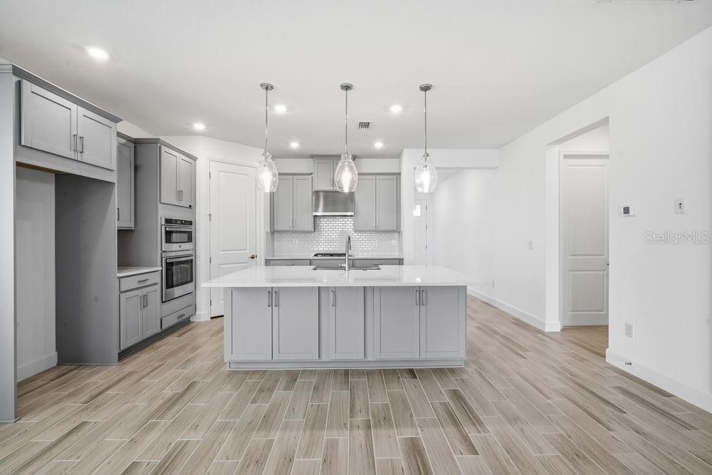 待售: $619,999 (5 贝兹, 4 浴室, 3053 平方英尺)