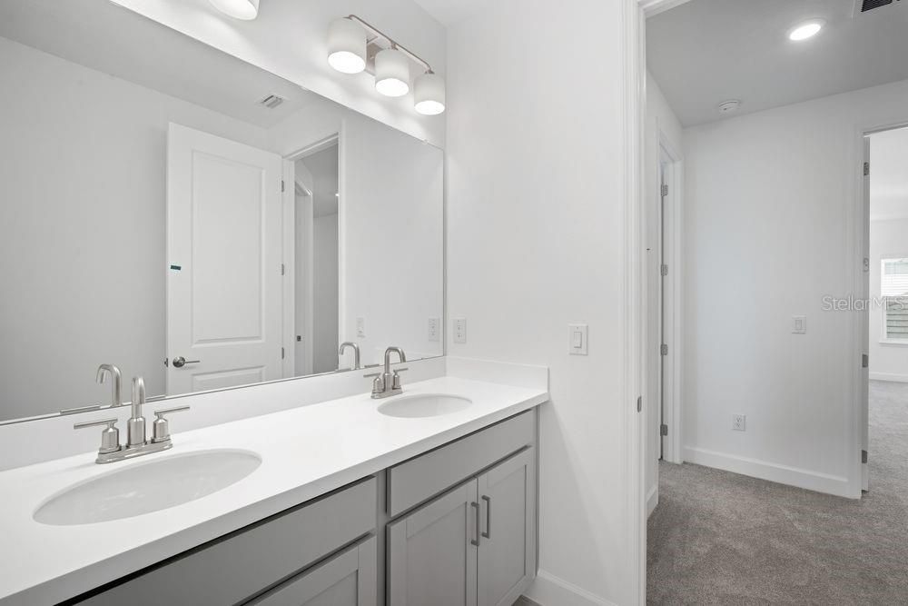 待售: $619,999 (5 贝兹, 4 浴室, 3053 平方英尺)