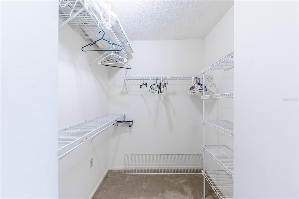 待售: $250,000 (2 贝兹, 2 浴室, 1420 平方英尺)