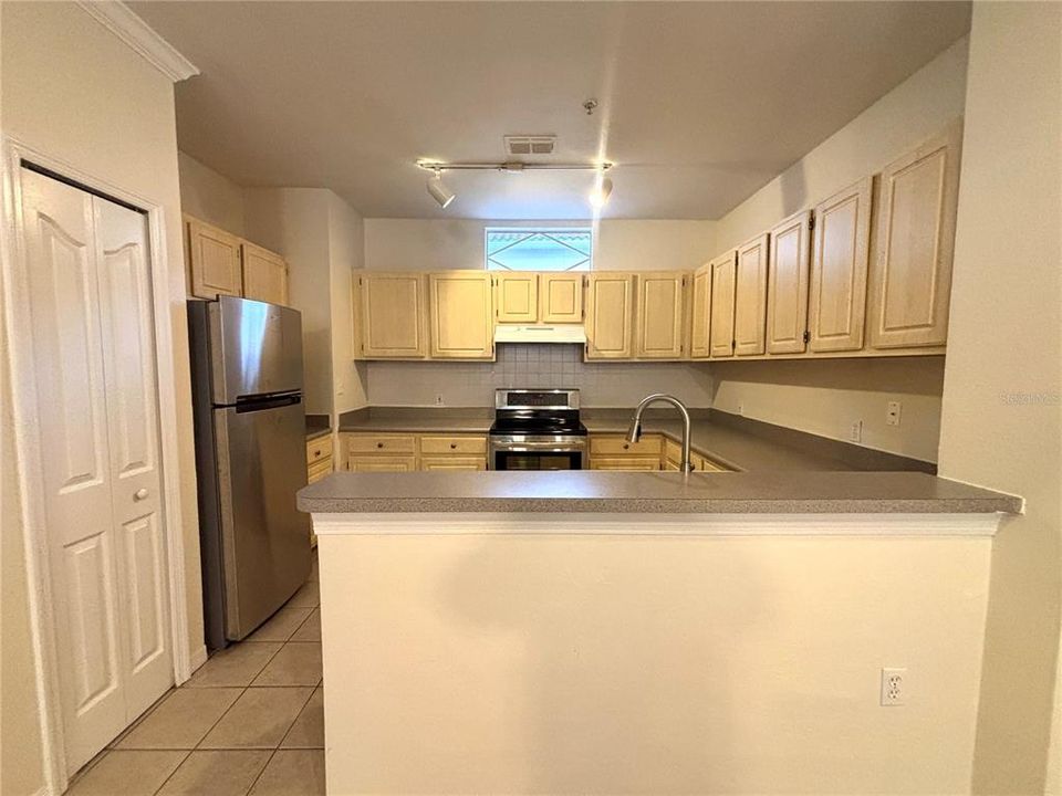 出租: $1,999 (3 贝兹, 2 浴室, 1583 平方英尺)