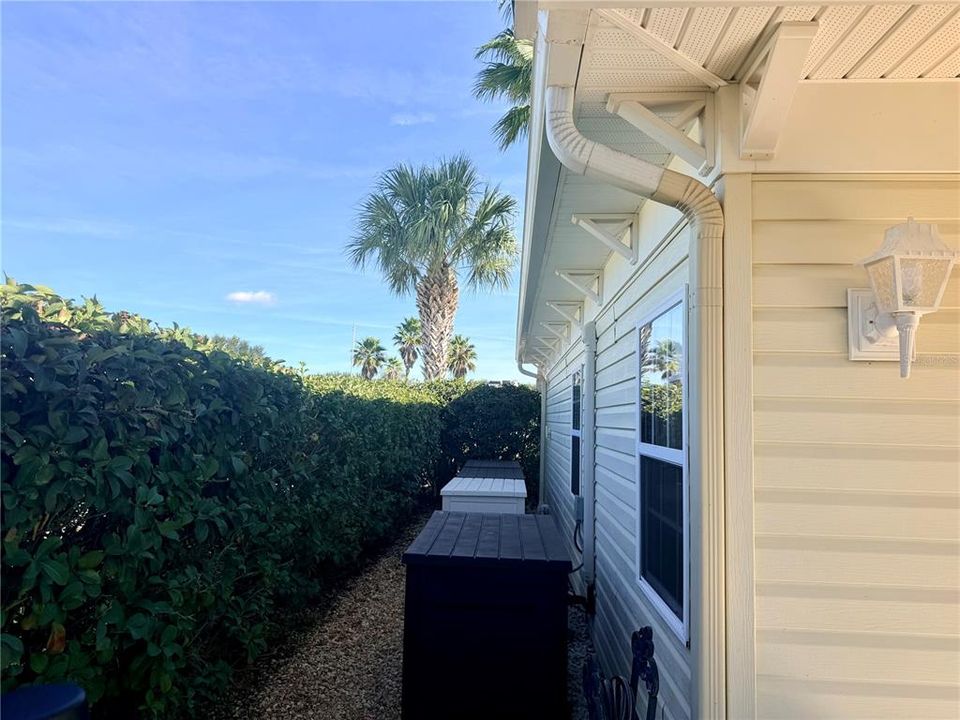 待售: $219,900 (0.12 acres)