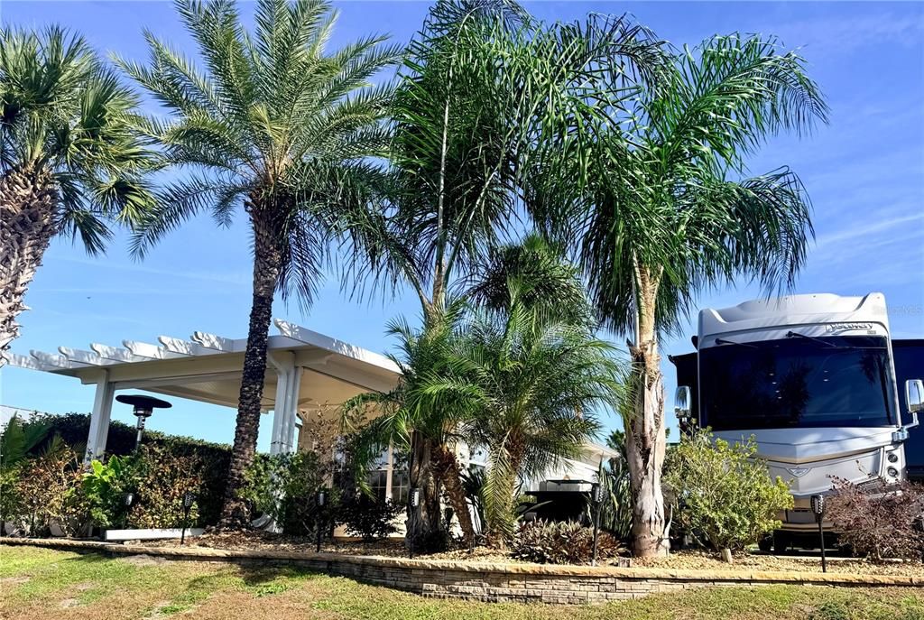 待售: $219,900 (0.12 acres)