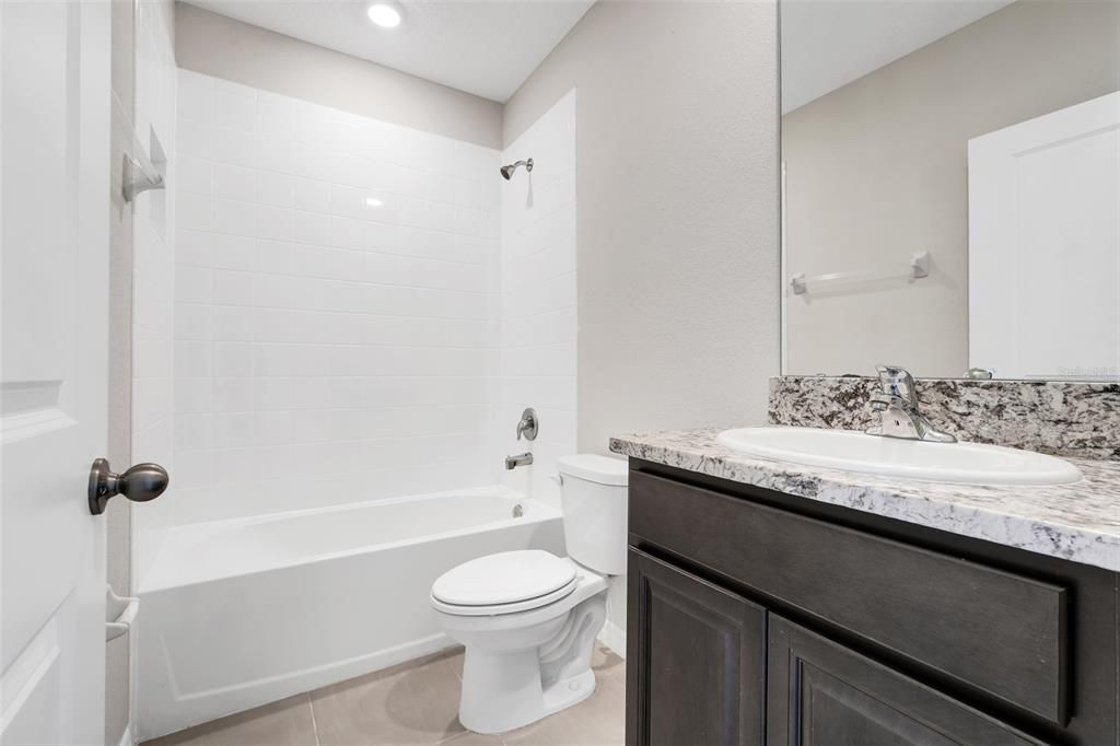 For Rent: $2,500 (4 beds, 3 baths, 2794 Square Feet)