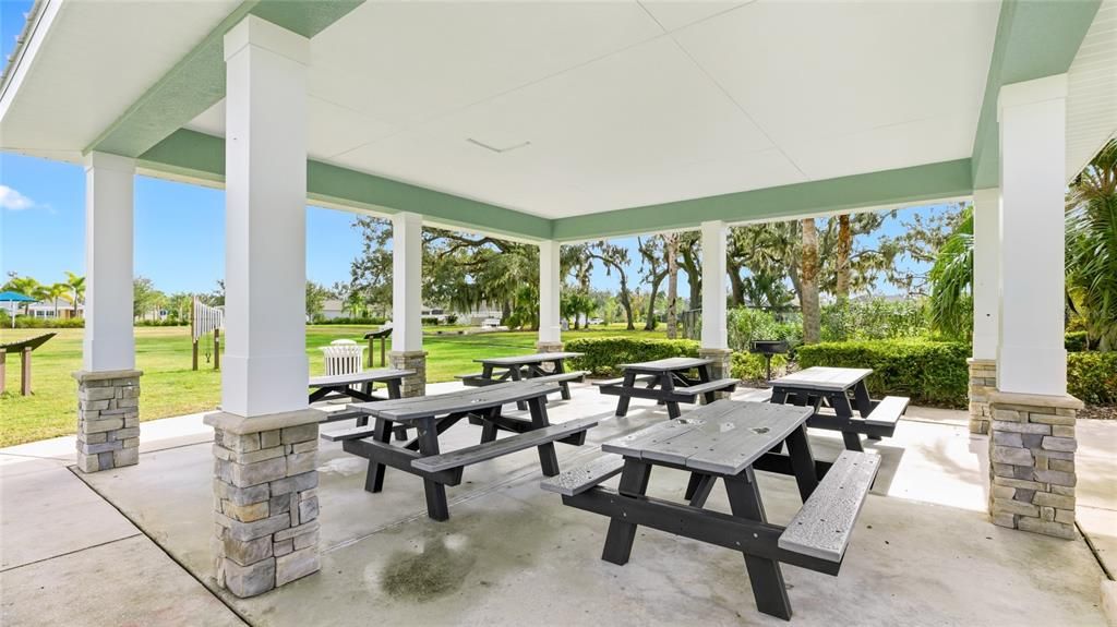 For Sale: $350,000 (3 beds, 2 baths, 1744 Square Feet)