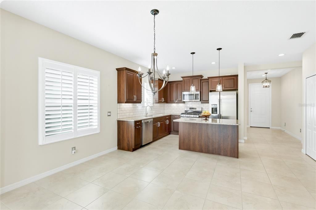 For Sale: $350,000 (3 beds, 2 baths, 1744 Square Feet)