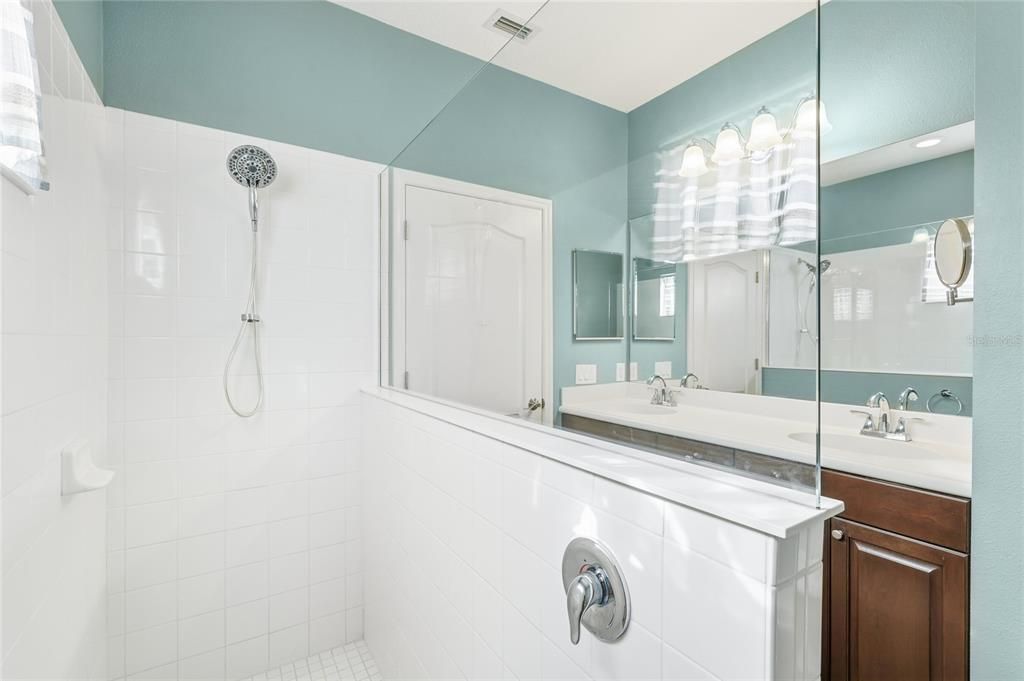 For Sale: $350,000 (3 beds, 2 baths, 1744 Square Feet)