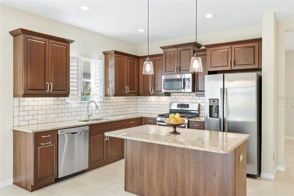 For Sale: $350,000 (3 beds, 2 baths, 1744 Square Feet)