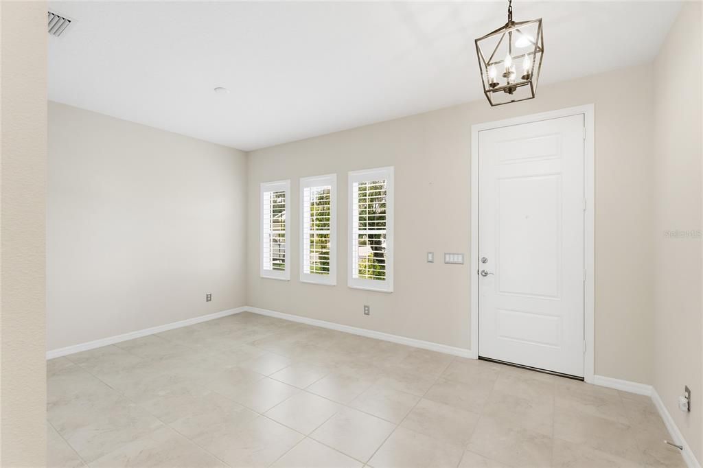 For Sale: $350,000 (3 beds, 2 baths, 1744 Square Feet)