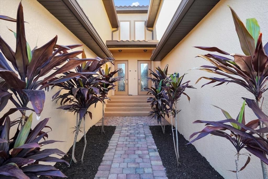 待售: $379,000 (3 贝兹, 2 浴室, 2187 平方英尺)