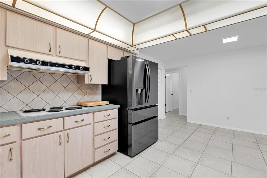 待售: $525,000 (2 贝兹, 2 浴室, 1677 平方英尺)