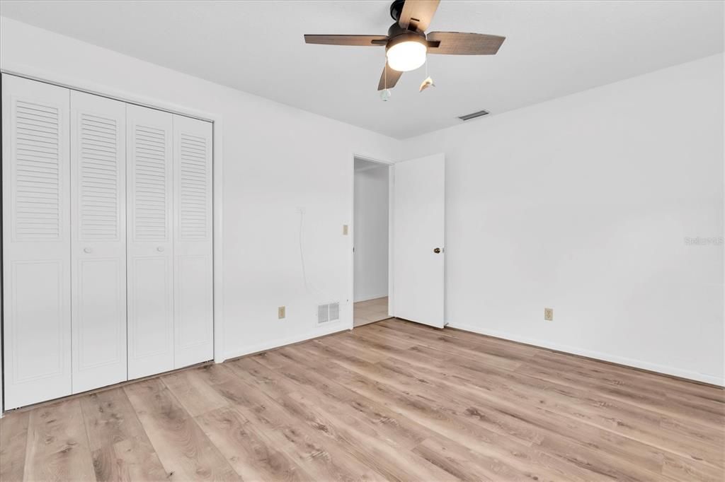 待售: $525,000 (2 贝兹, 2 浴室, 1677 平方英尺)