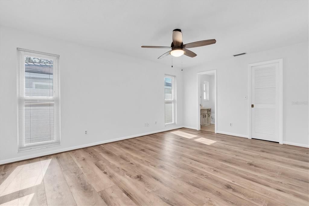 待售: $525,000 (2 贝兹, 2 浴室, 1677 平方英尺)