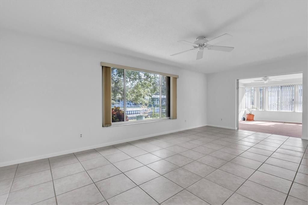 待售: $525,000 (2 贝兹, 2 浴室, 1677 平方英尺)