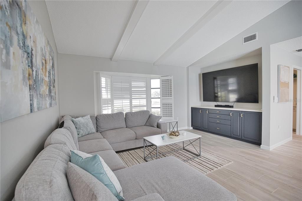 En Renta: $5,000 (3 camas, 2 baños, 2433 Pies cuadrados)