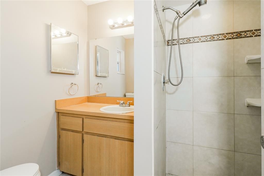 Под контрактом: $399,000 (3 спален, 2 ванн, 1540 Квадратных фут)