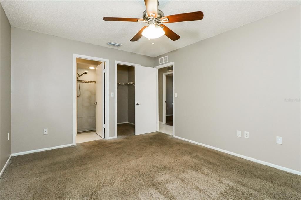 Под контрактом: $399,000 (3 спален, 2 ванн, 1540 Квадратных фут)