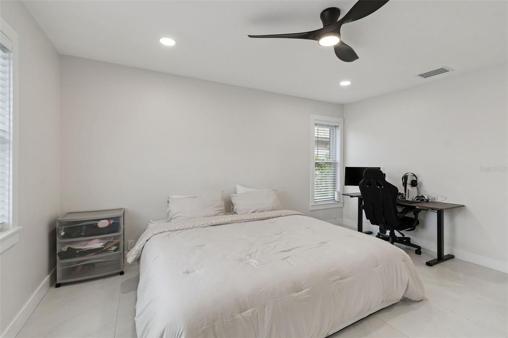 For Sale: $599,000 (3 beds, 2 baths, 1527 Square Feet)