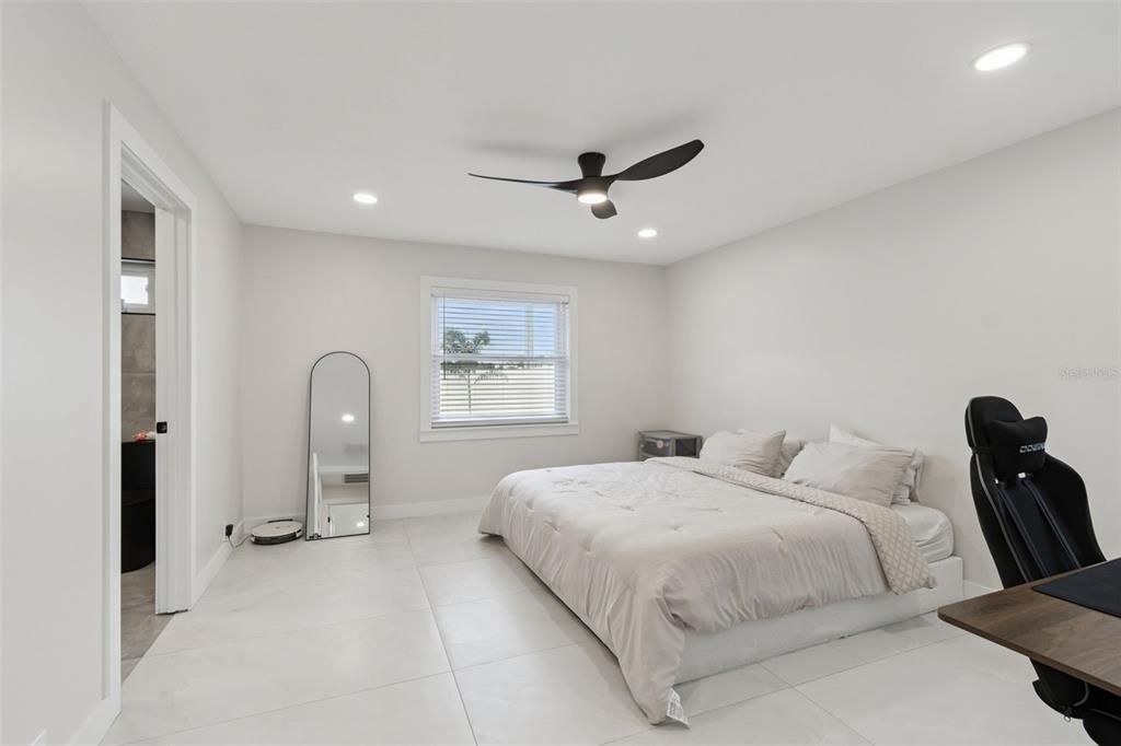 For Sale: $599,000 (3 beds, 2 baths, 1527 Square Feet)