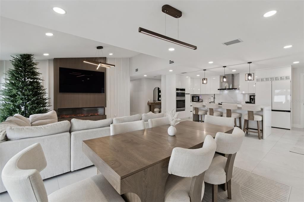 For Sale: $599,000 (3 beds, 2 baths, 1527 Square Feet)