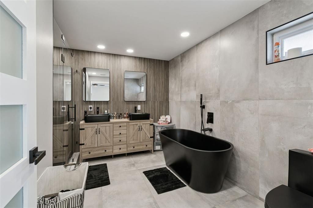 For Sale: $599,000 (3 beds, 2 baths, 1527 Square Feet)