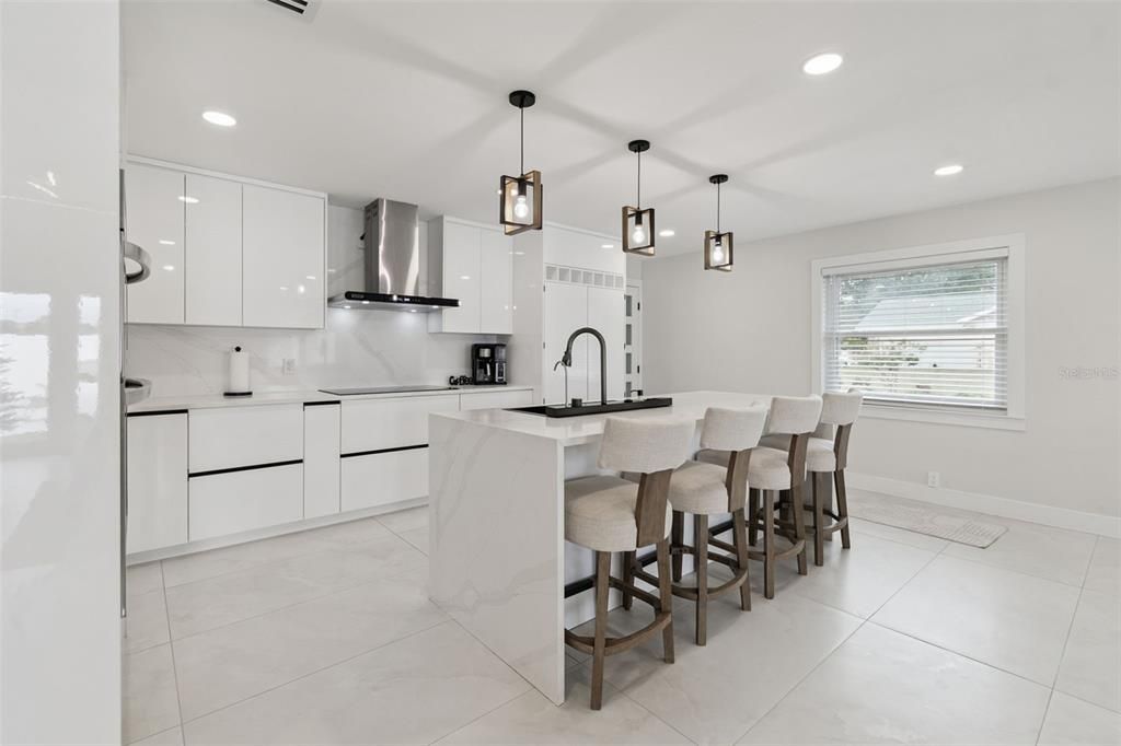 For Sale: $599,000 (3 beds, 2 baths, 1527 Square Feet)