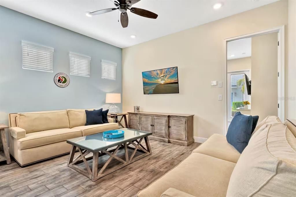 For Rent: $3,300 (3 beds, 3 baths, 1564 Square Feet)