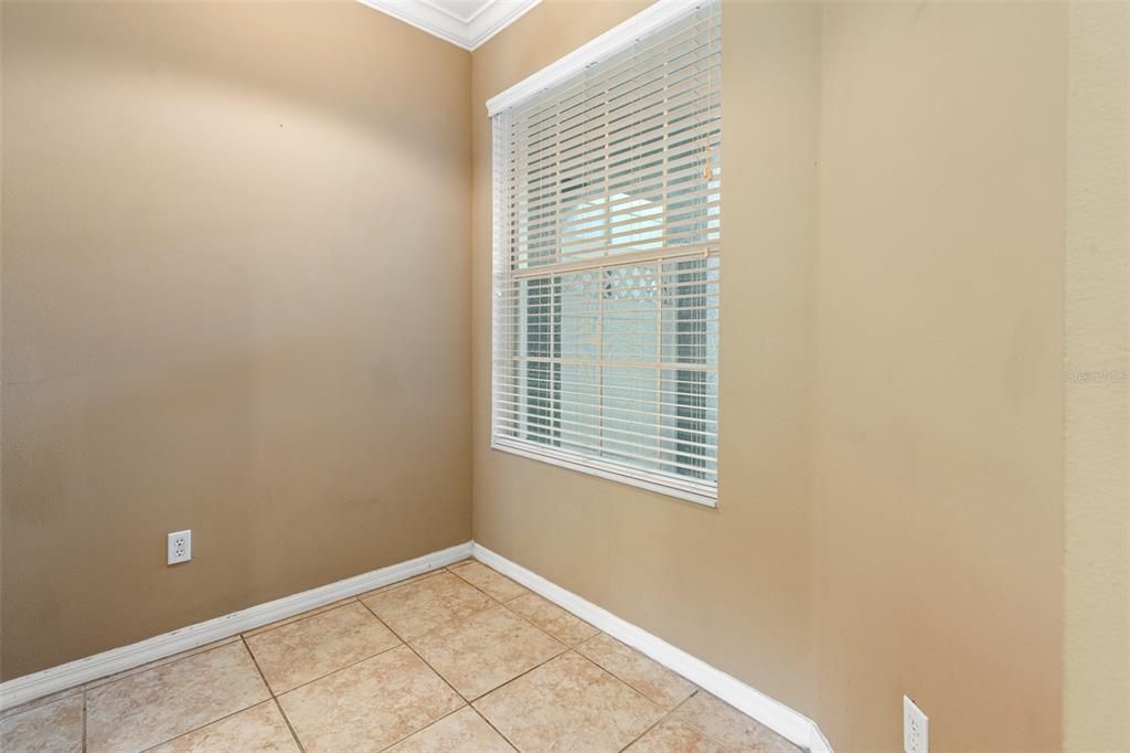 For Rent: $2,500 (3 beds, 2 baths, 1806 Square Feet)