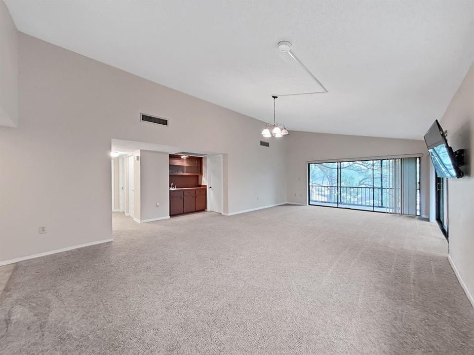 出租: $2,000 (2 贝兹, 2 浴室, 1460 平方英尺)