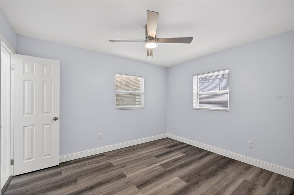 For Sale: $499,999 (4 beds, 3 baths, 1616 Square Feet)