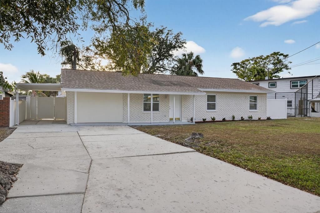 For Sale: $499,999 (4 beds, 3 baths, 1616 Square Feet)