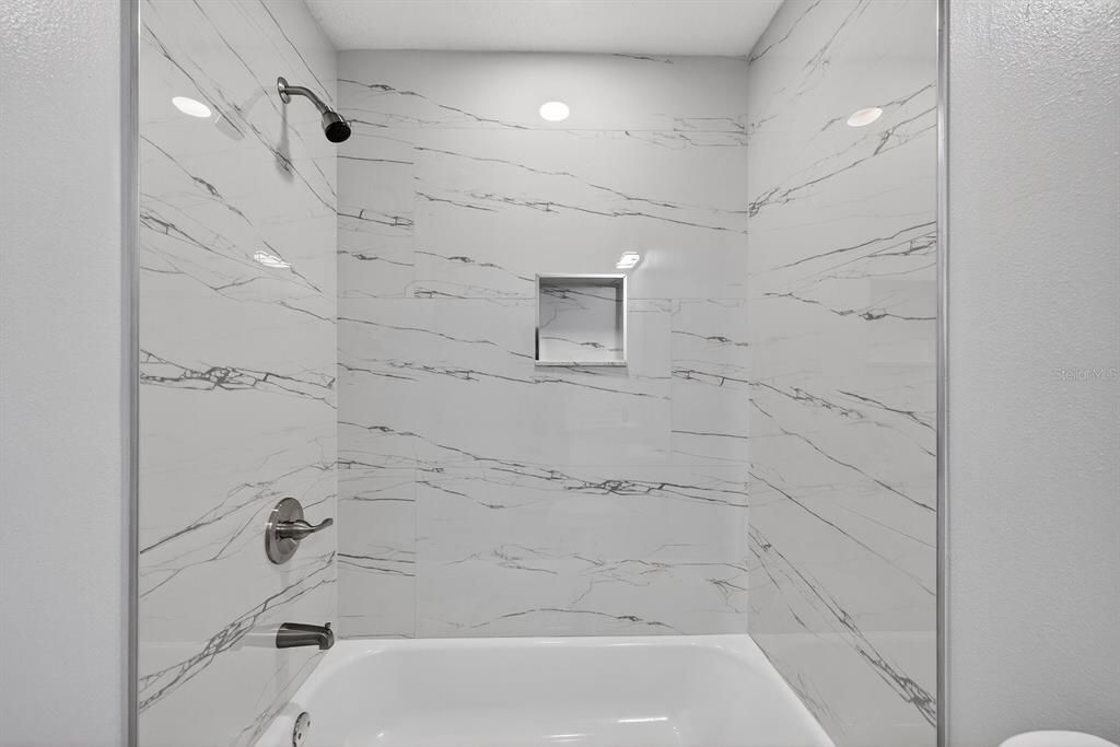 For Sale: $499,999 (4 beds, 3 baths, 1616 Square Feet)