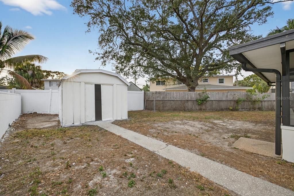 For Sale: $499,999 (4 beds, 3 baths, 1616 Square Feet)