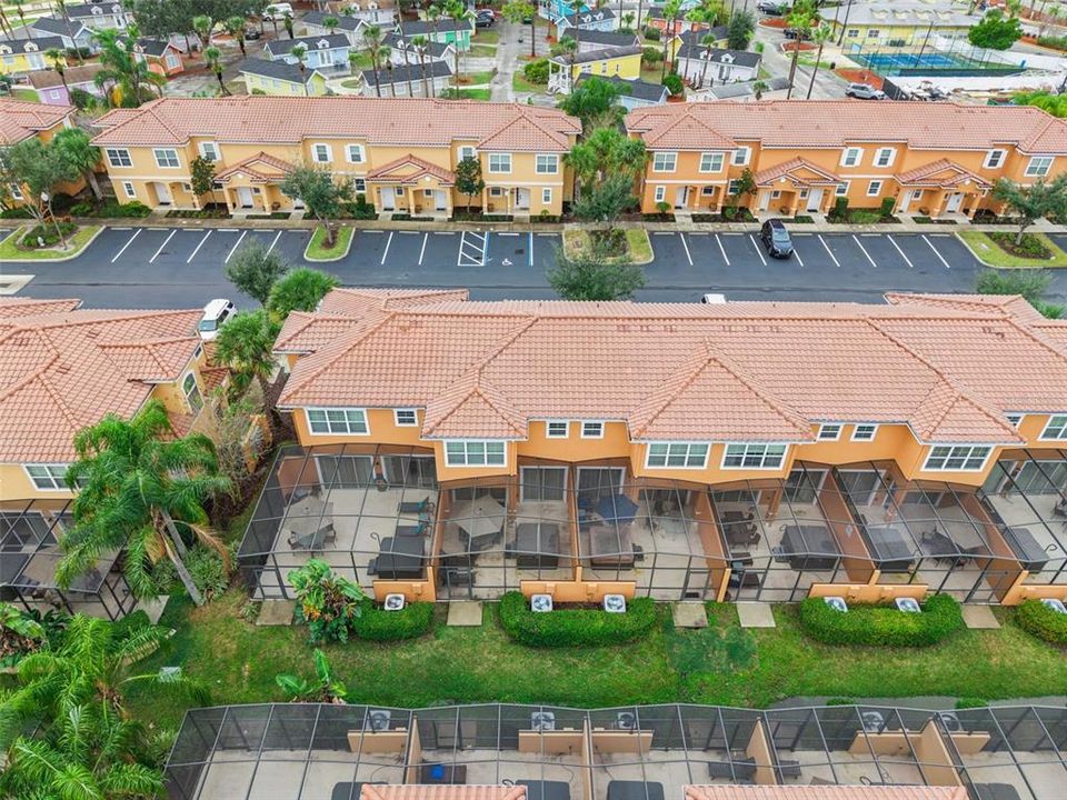 На продажу: $275,000 (2 спален, 2 ванн, 1350 Квадратных фут)